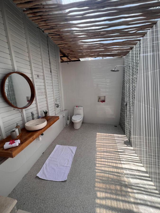 Mista Ceningan'S Beach Bungalows Previously The Kubu 221 Lembongan Dış mekan fotoğraf