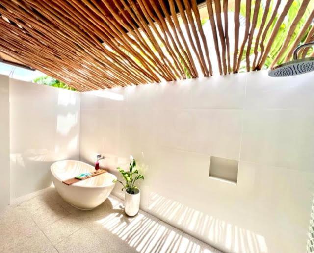 Mista Ceningan'S Beach Bungalows Previously The Kubu 221 Lembongan Dış mekan fotoğraf